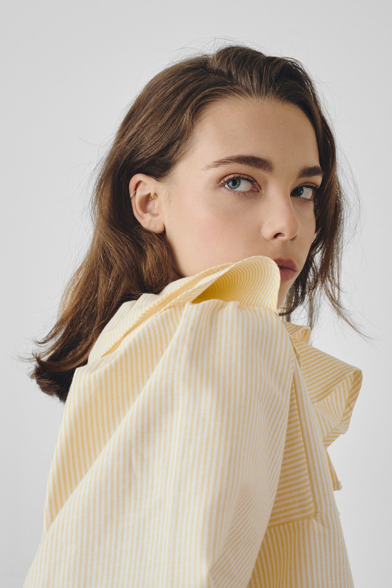 Chemise double volants à rayures jaunes