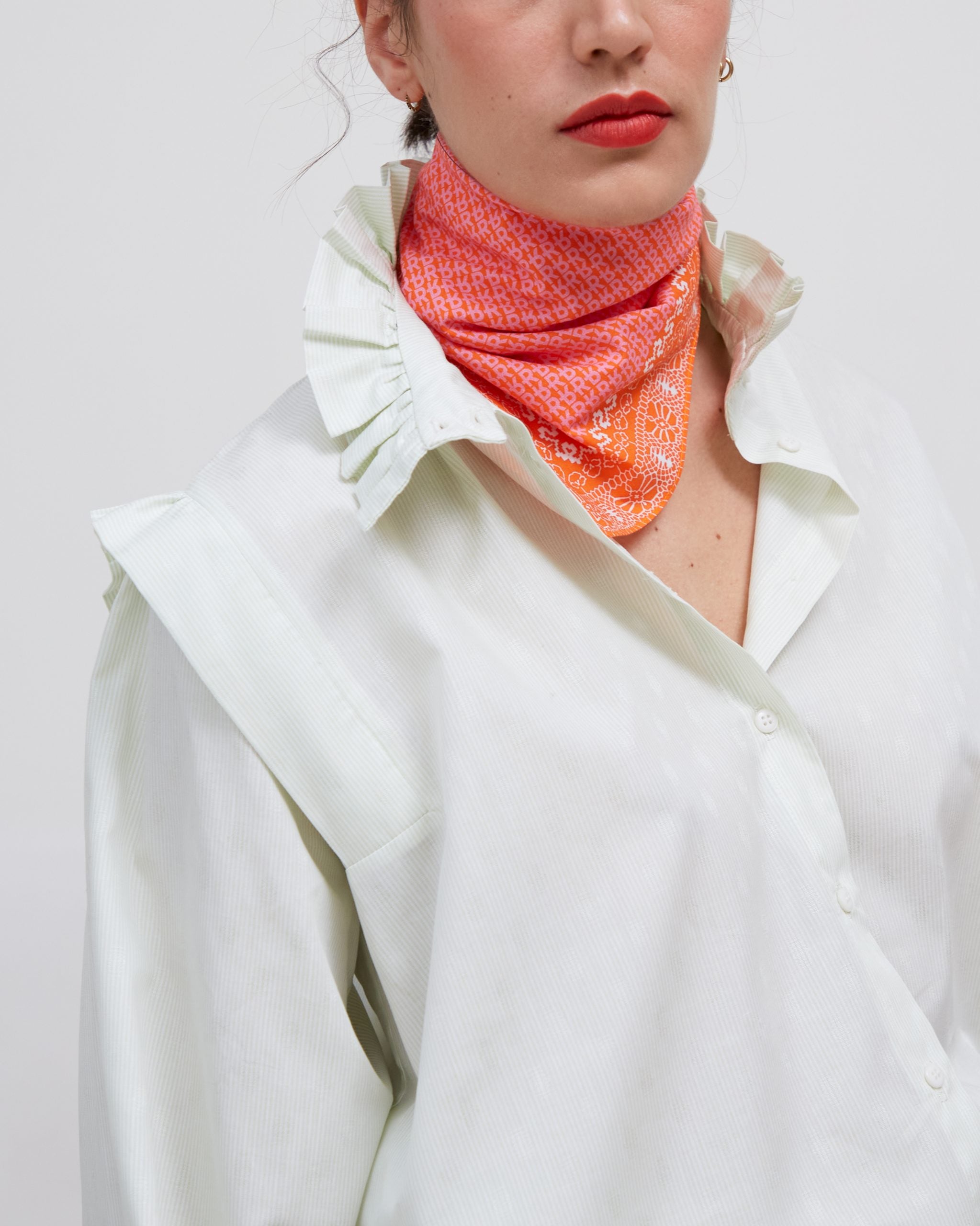 Aurore women's pink scarf