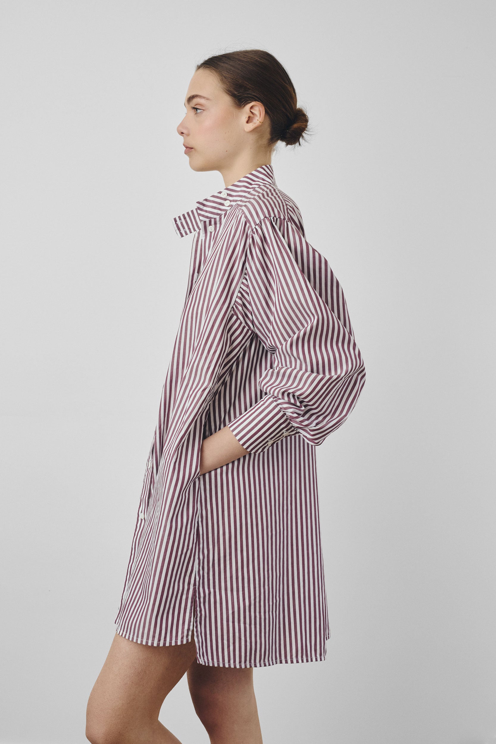 Robe à rayures bordeaux