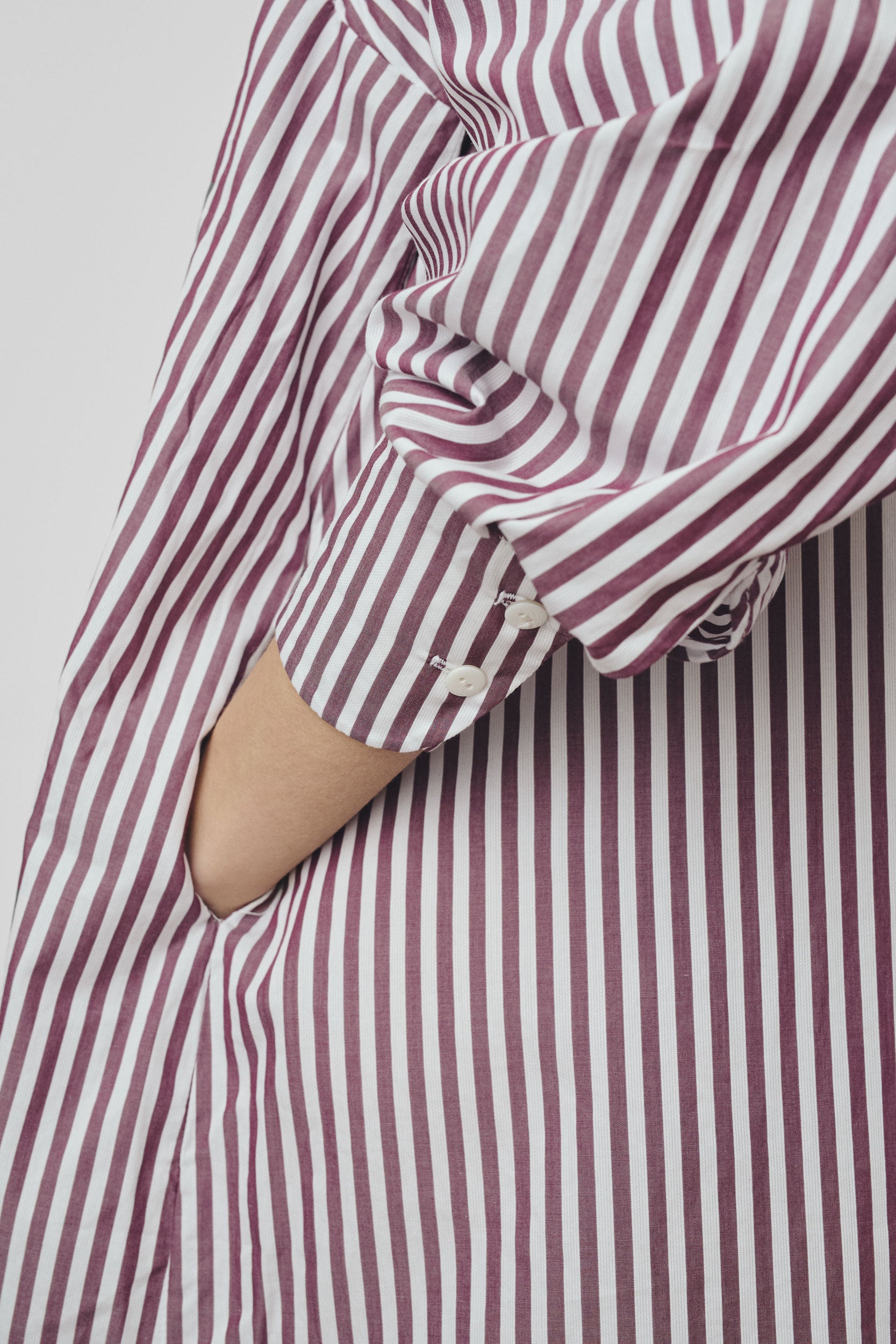 Robe à rayures bordeaux