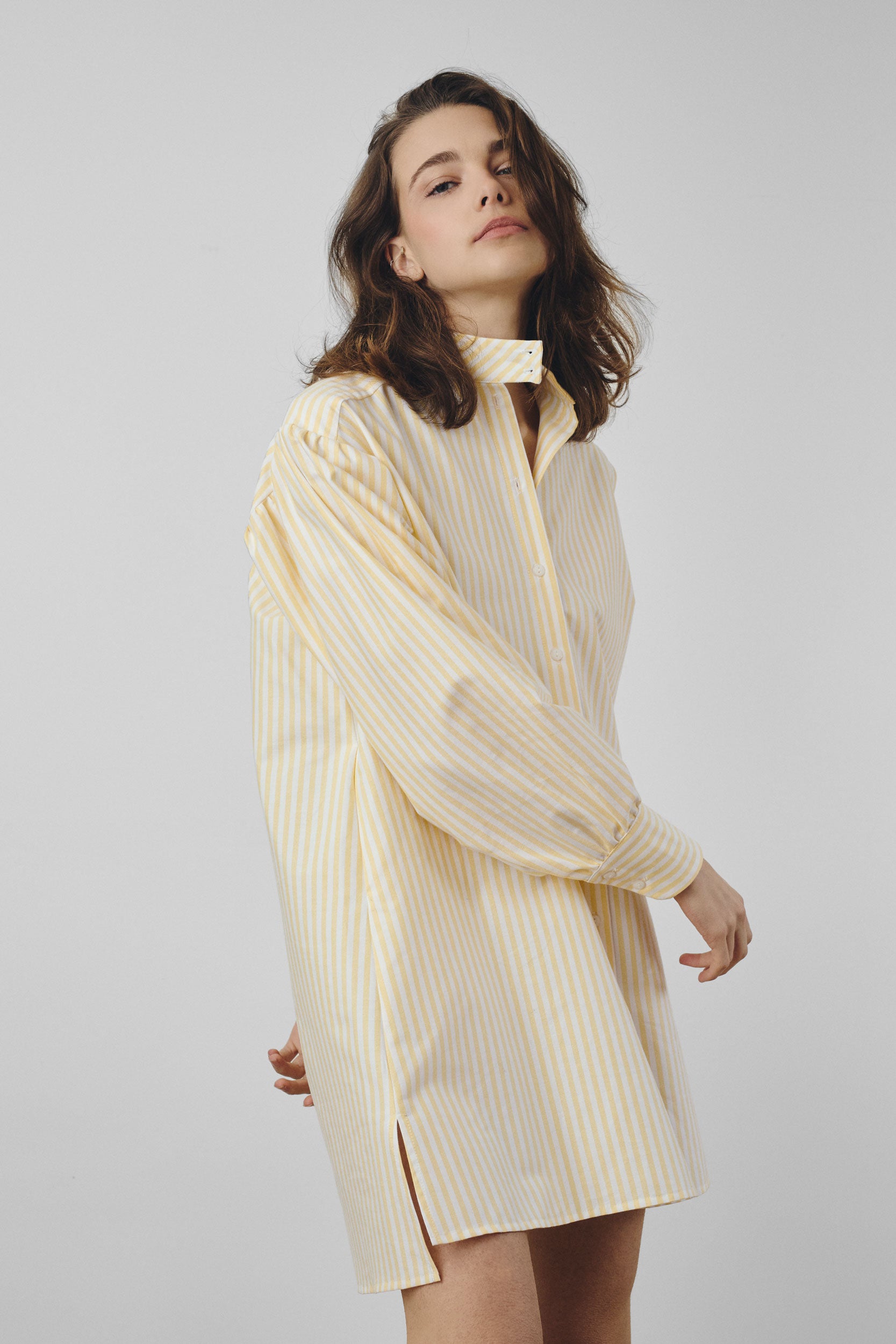 Robe à rayures jaunes