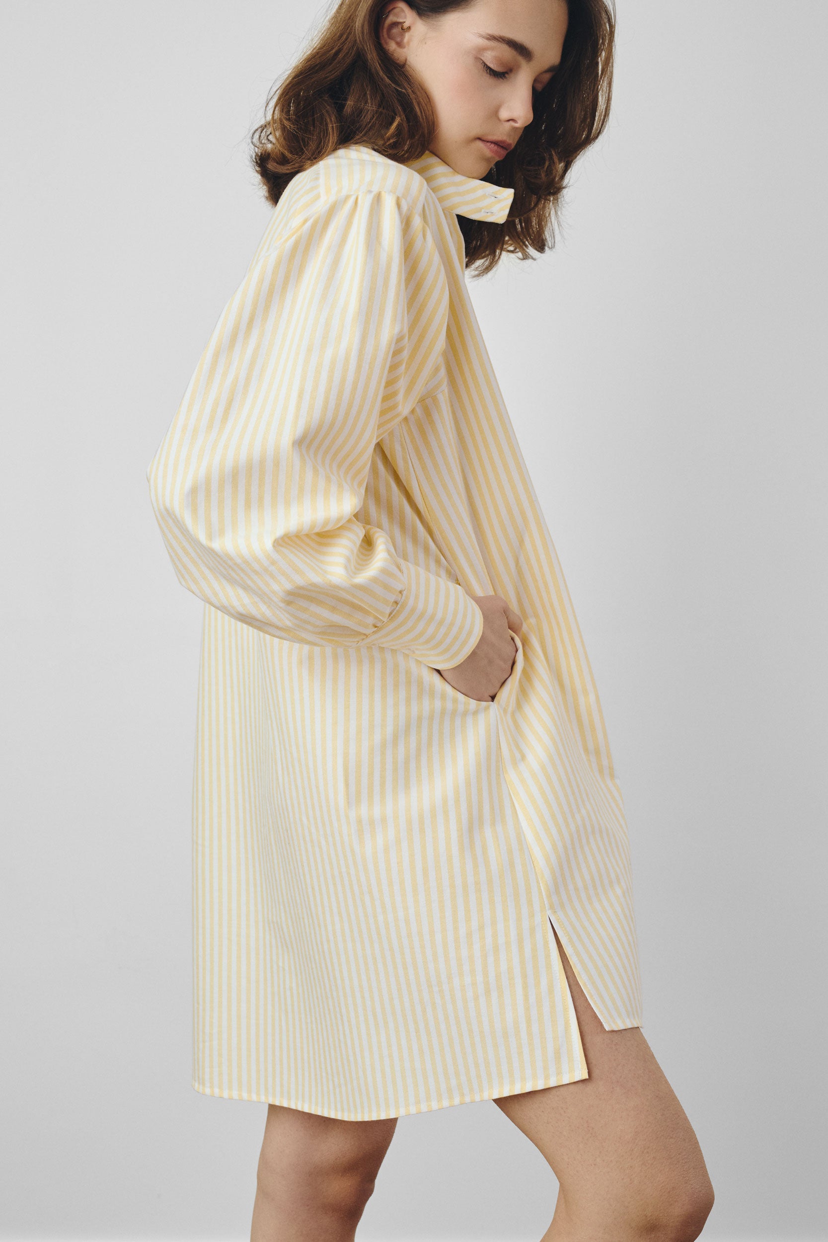 Robe à rayures jaunes