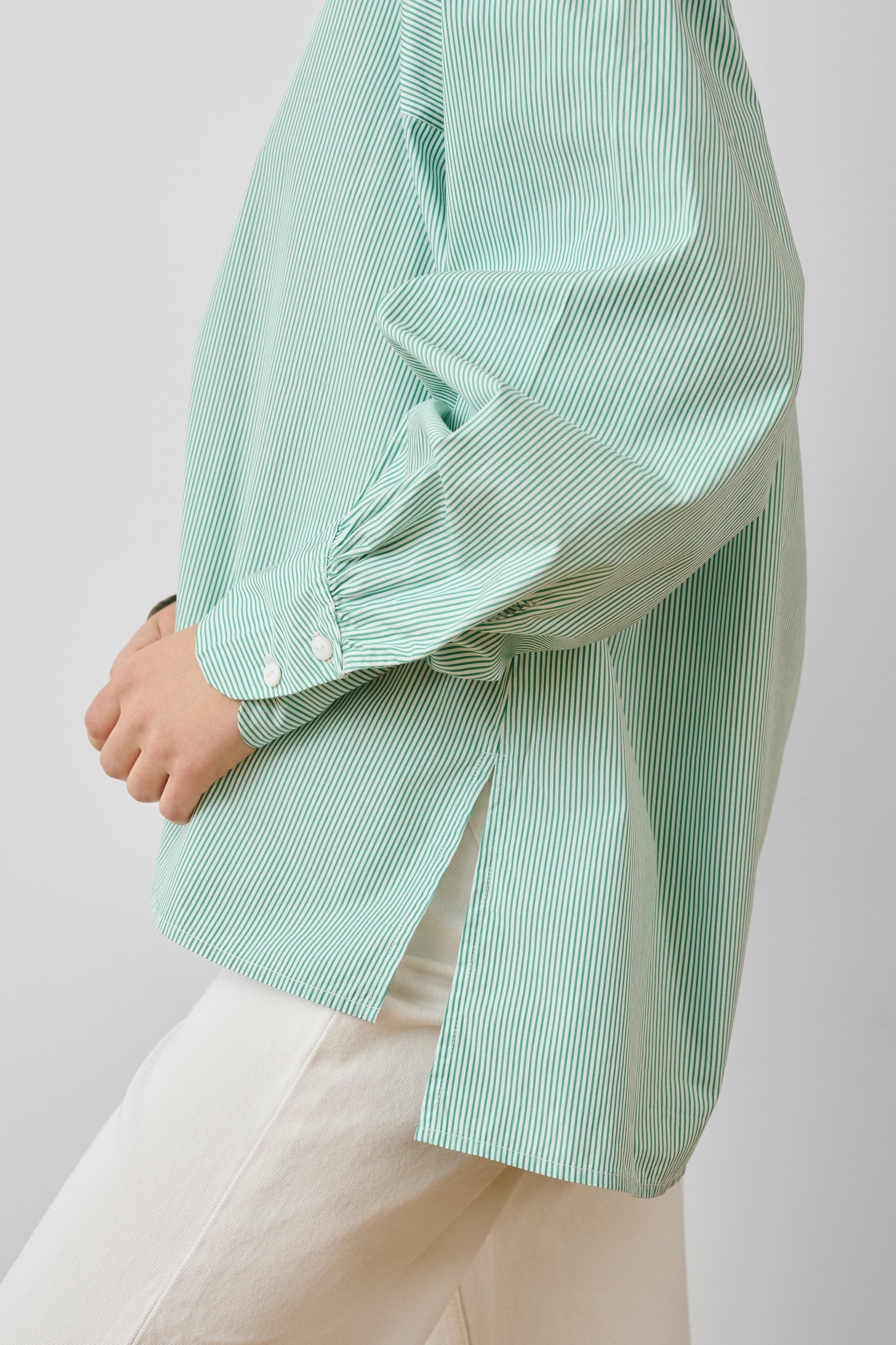 White classical collar shirt