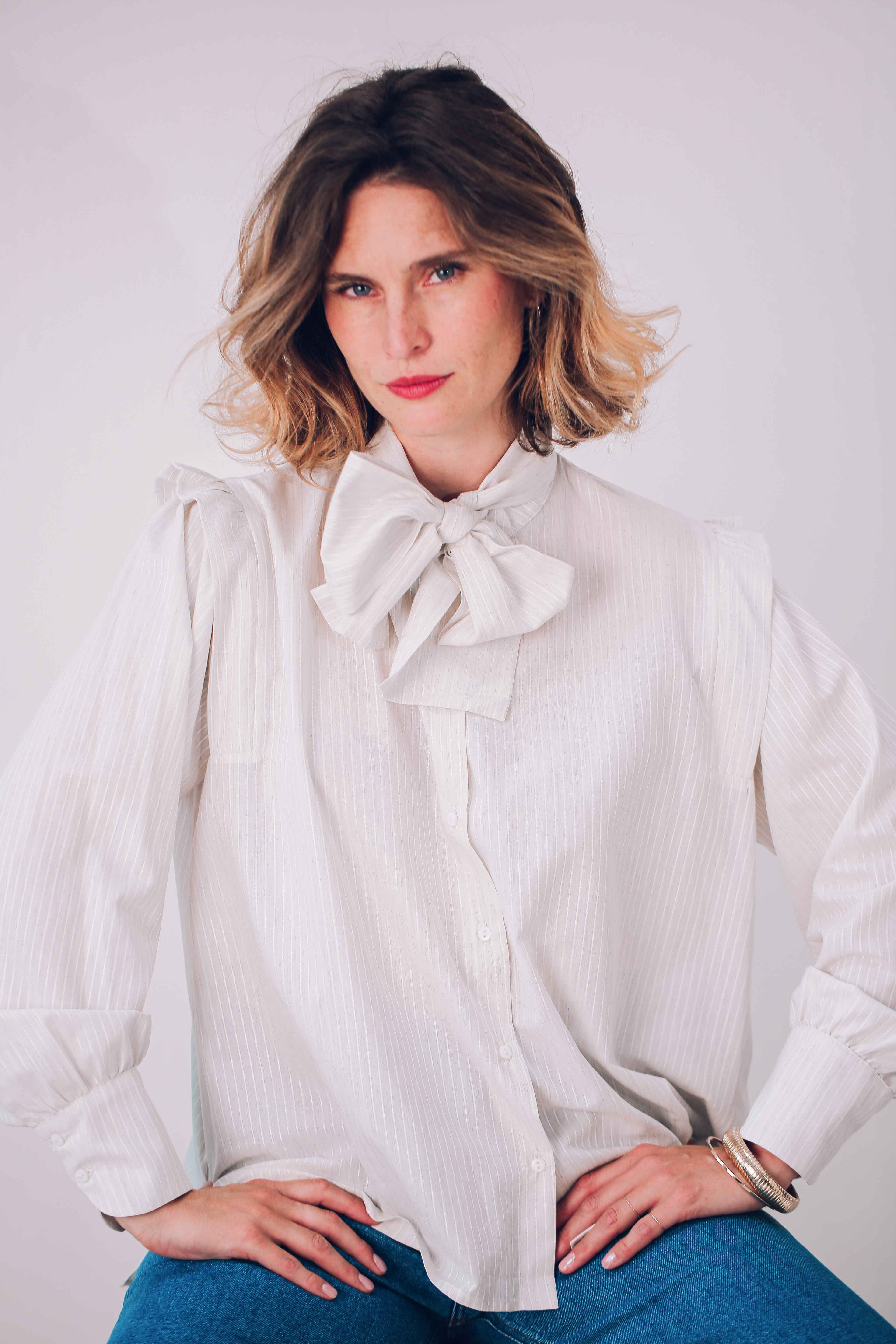 Chemise lavallière écrue